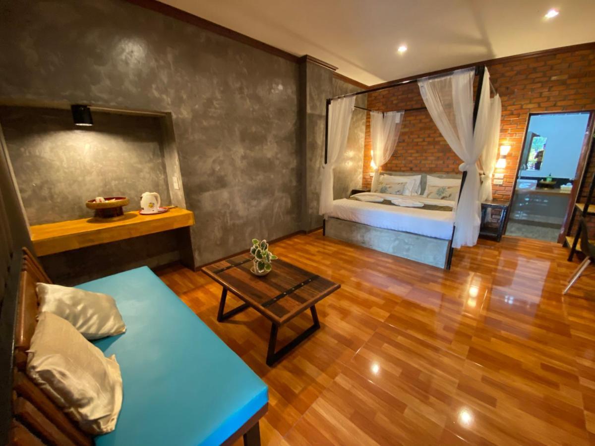 Khum Lanna Boutique Hotel Sisaket Екстер'єр фото