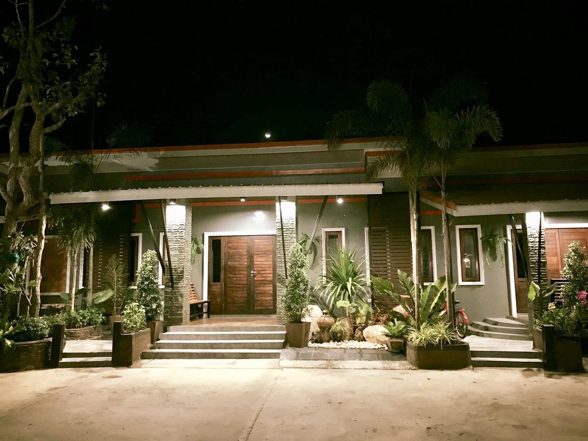 Khum Lanna Boutique Hotel Sisaket Екстер'єр фото