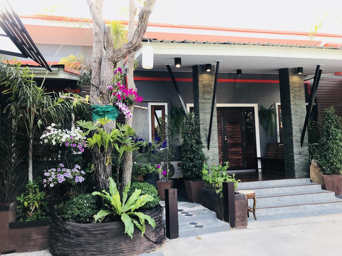 Khum Lanna Boutique Hotel Sisaket Екстер'єр фото