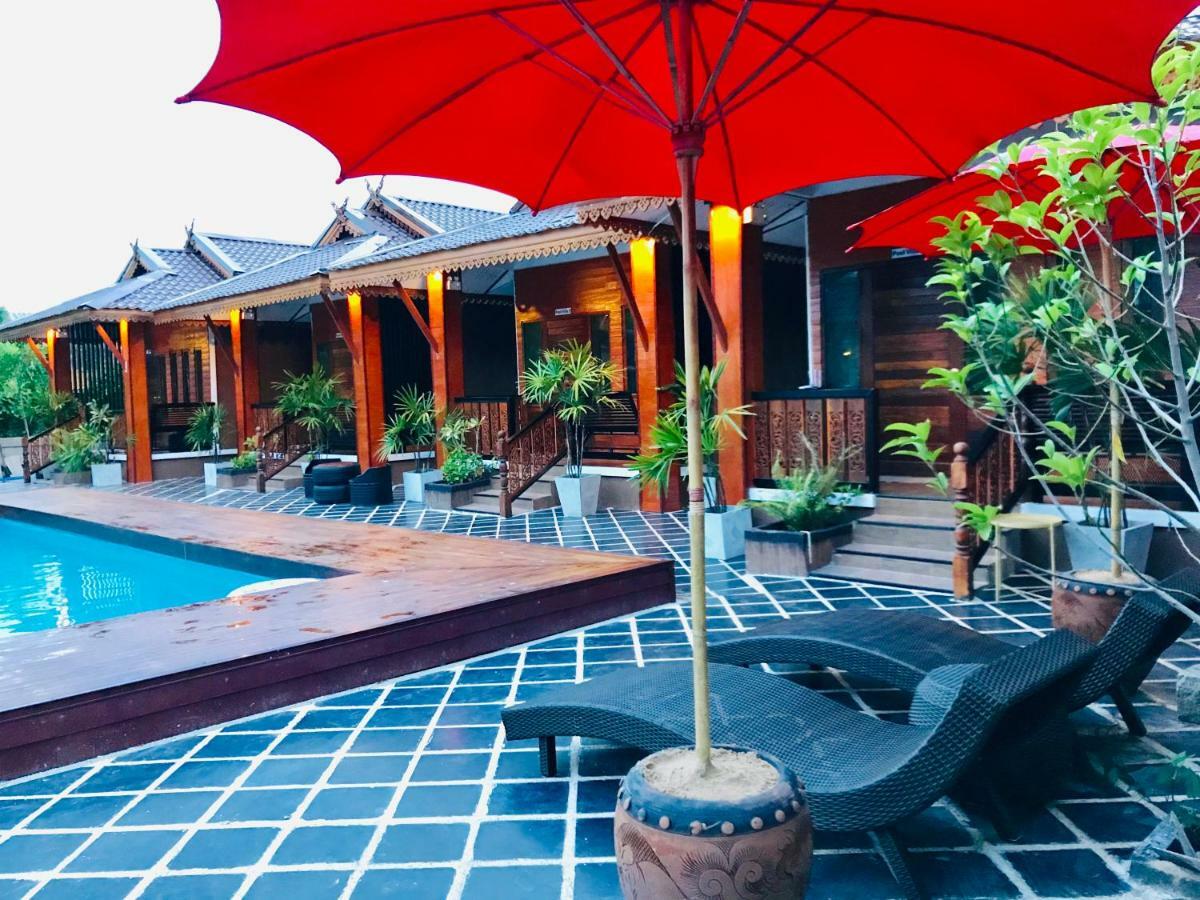 Khum Lanna Boutique Hotel Sisaket Екстер'єр фото